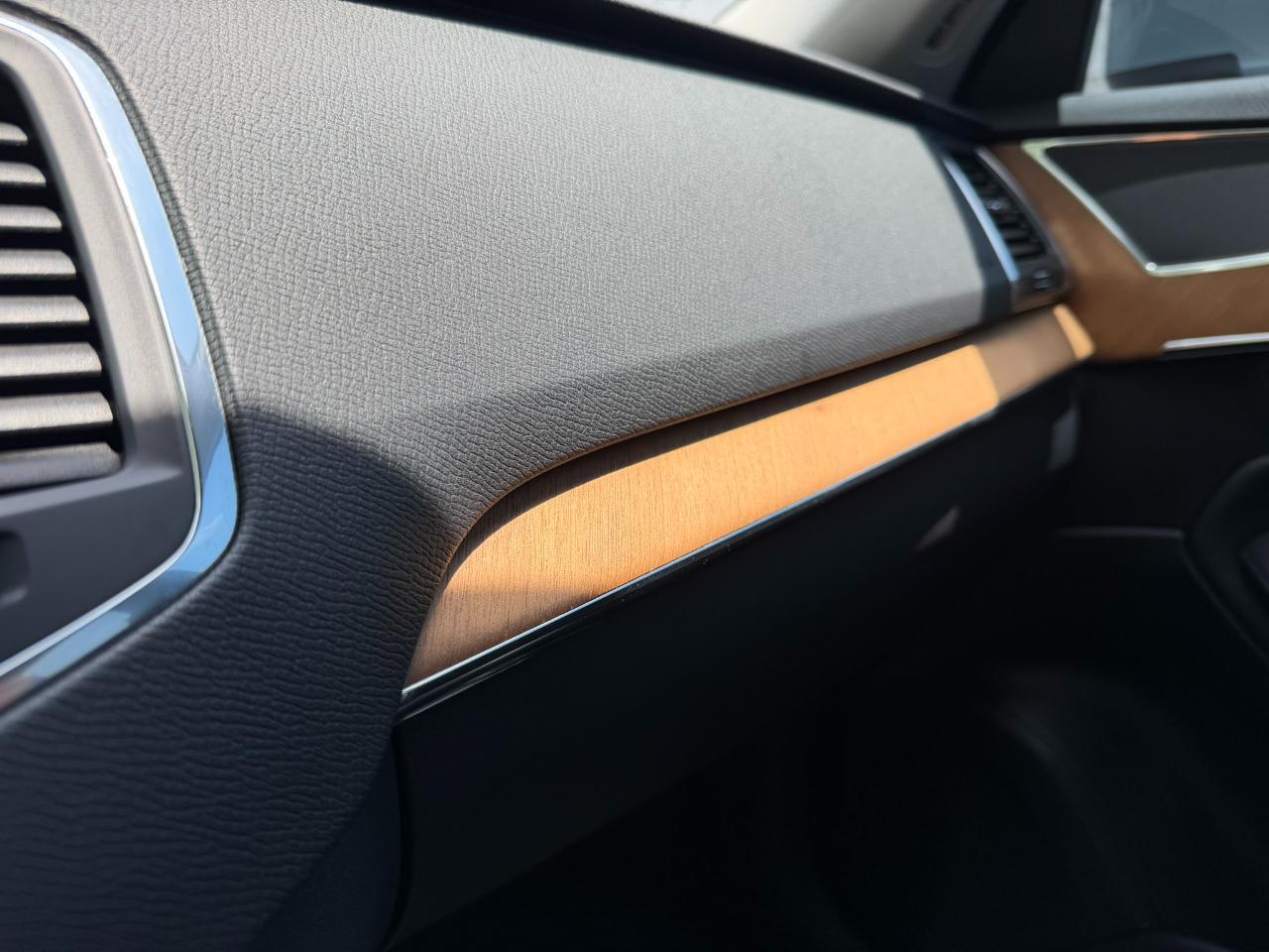 2022 Volvo XC90 T6 AWD Momentum 6P Jacksonville FL