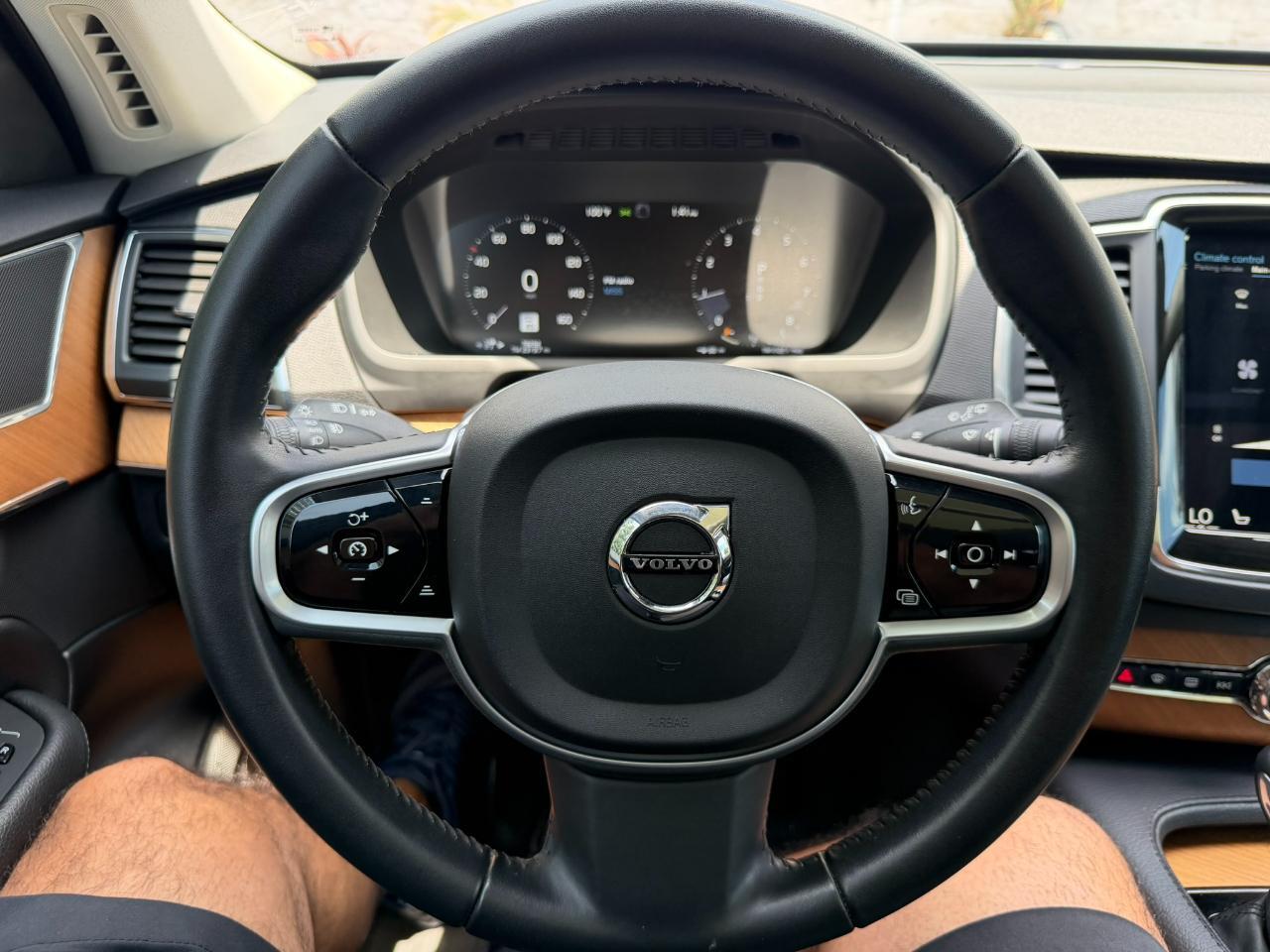 2022 Volvo XC90 T6 AWD Momentum 6P Jacksonville FL