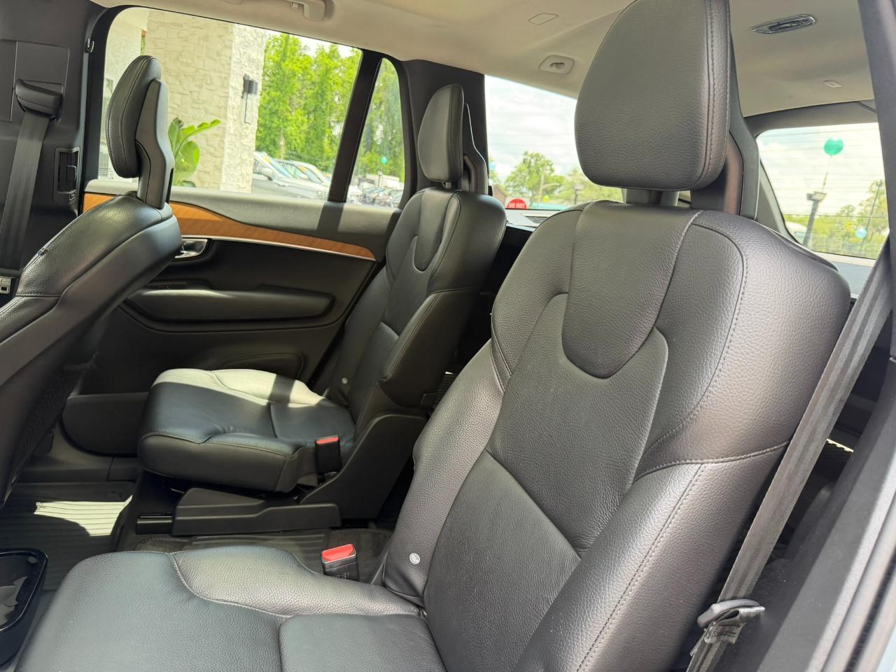 2022 Volvo XC90 T6 AWD Momentum 6P Jacksonville FL