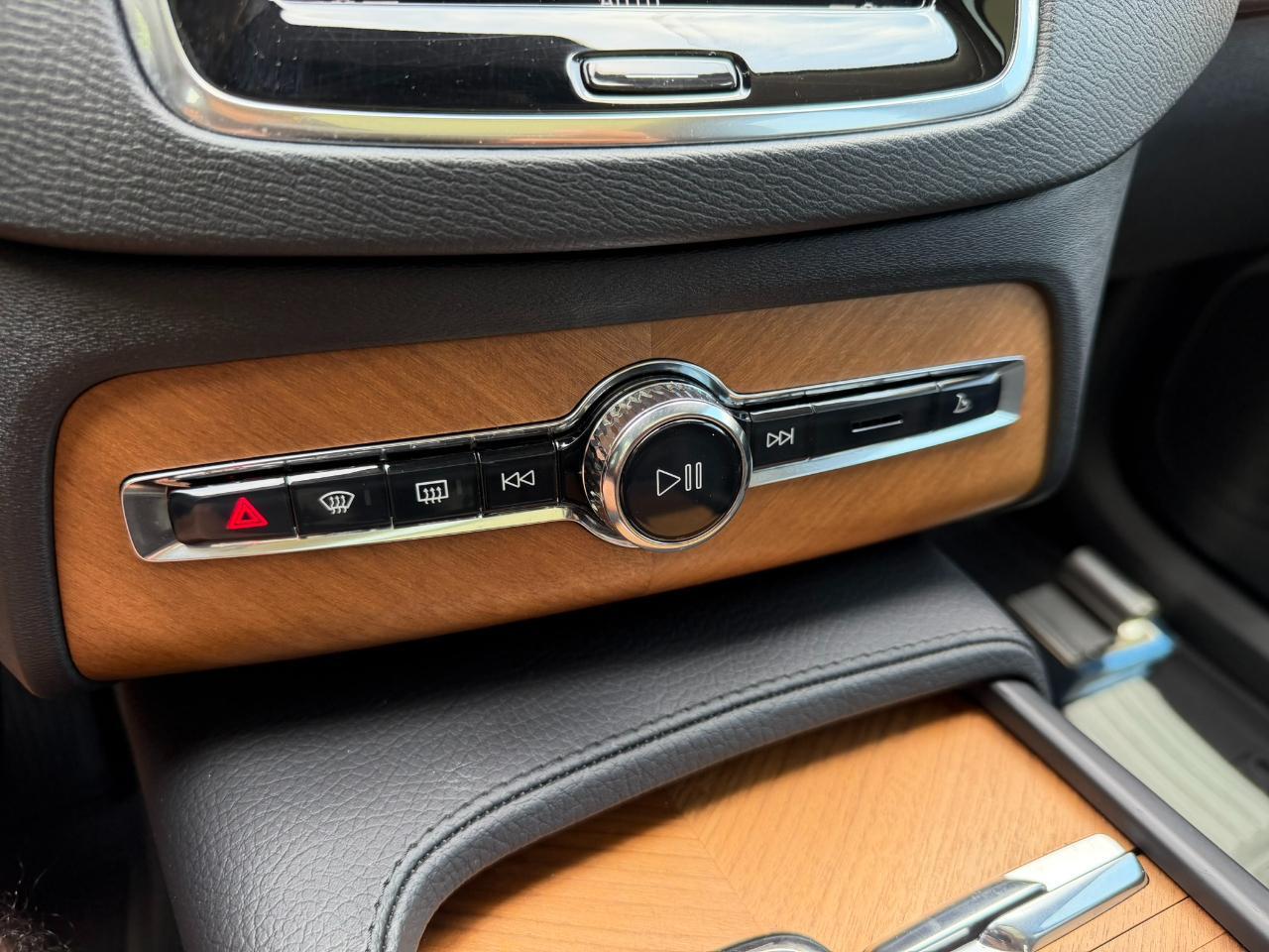 2022 Volvo XC90 T6 AWD Momentum 6P Jacksonville FL