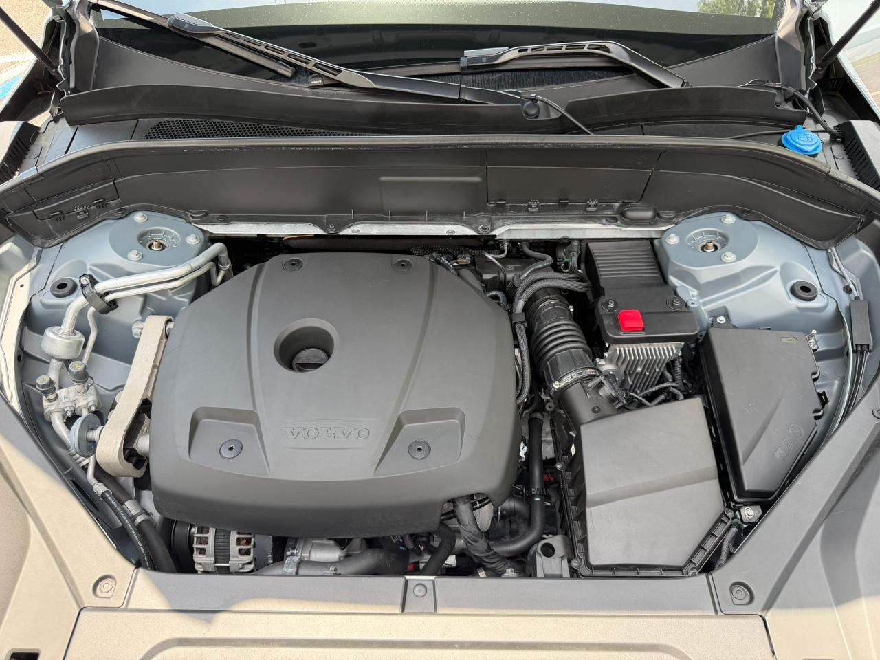 2022 Volvo XC90 T6 AWD Momentum 6P Jacksonville FL