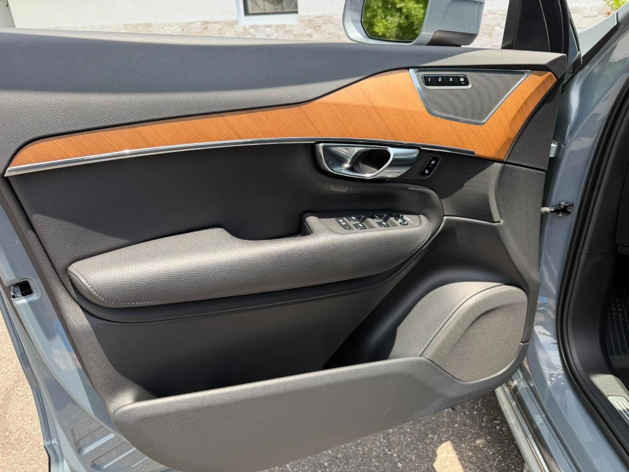 2022 Volvo XC90 T6 AWD Momentum 6P Jacksonville FL