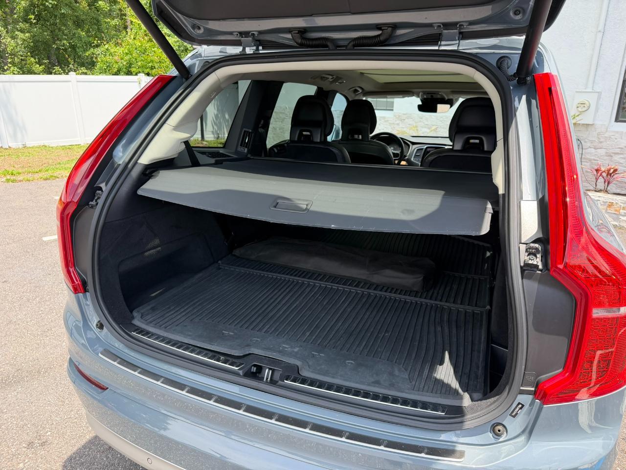 2022 Volvo XC90 T6 AWD Momentum 6P Jacksonville FL