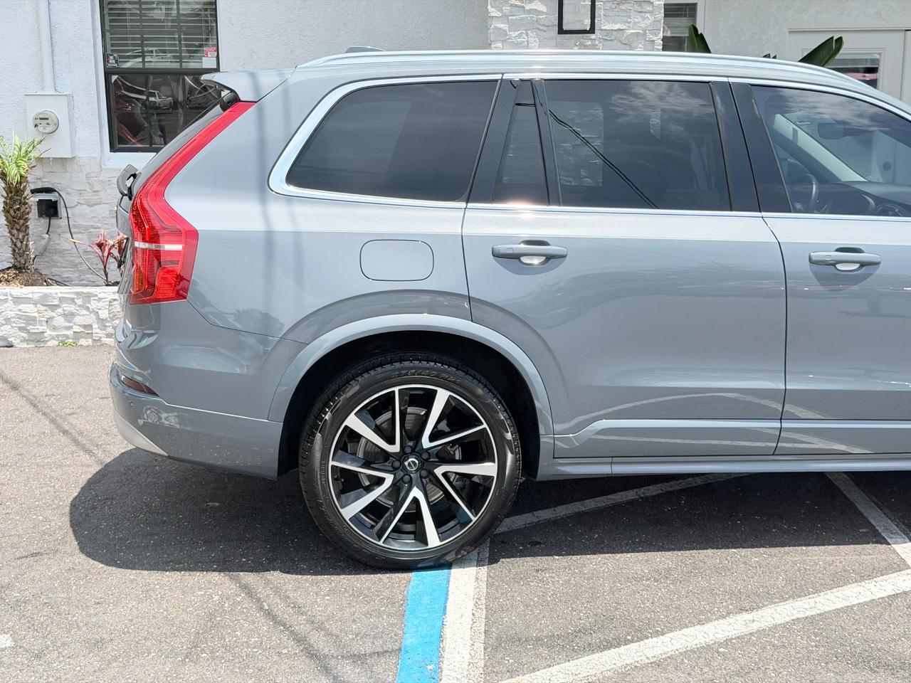 2022 Volvo XC90 T6 AWD Momentum 6P Jacksonville FL