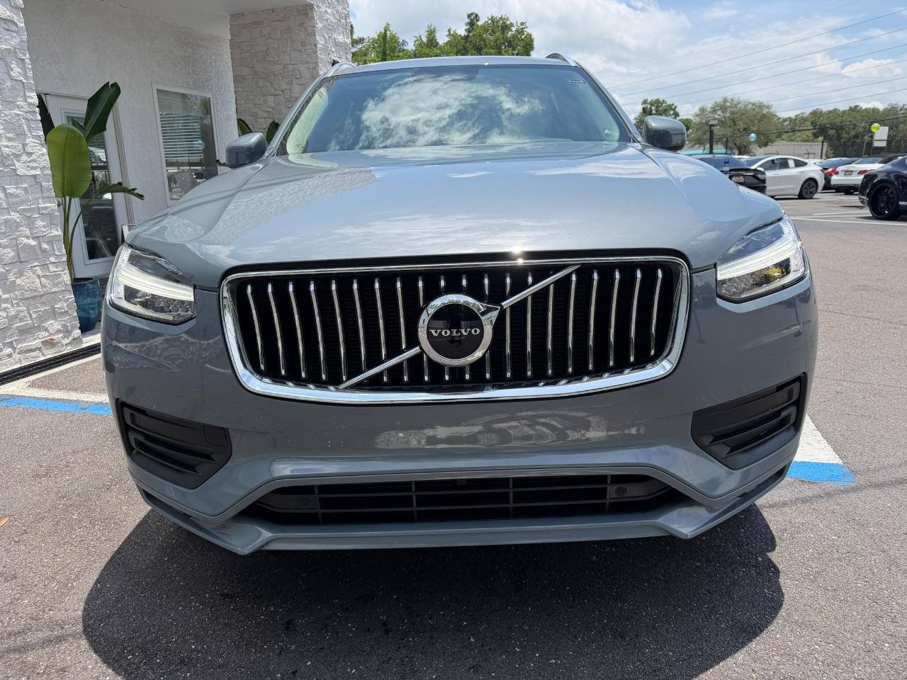 2022 Volvo XC90 T6 AWD Momentum 6P Jacksonville FL