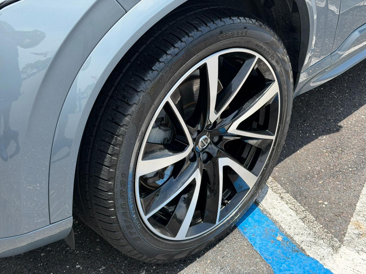2022 Volvo XC90 T6 AWD Momentum 6P Jacksonville FL