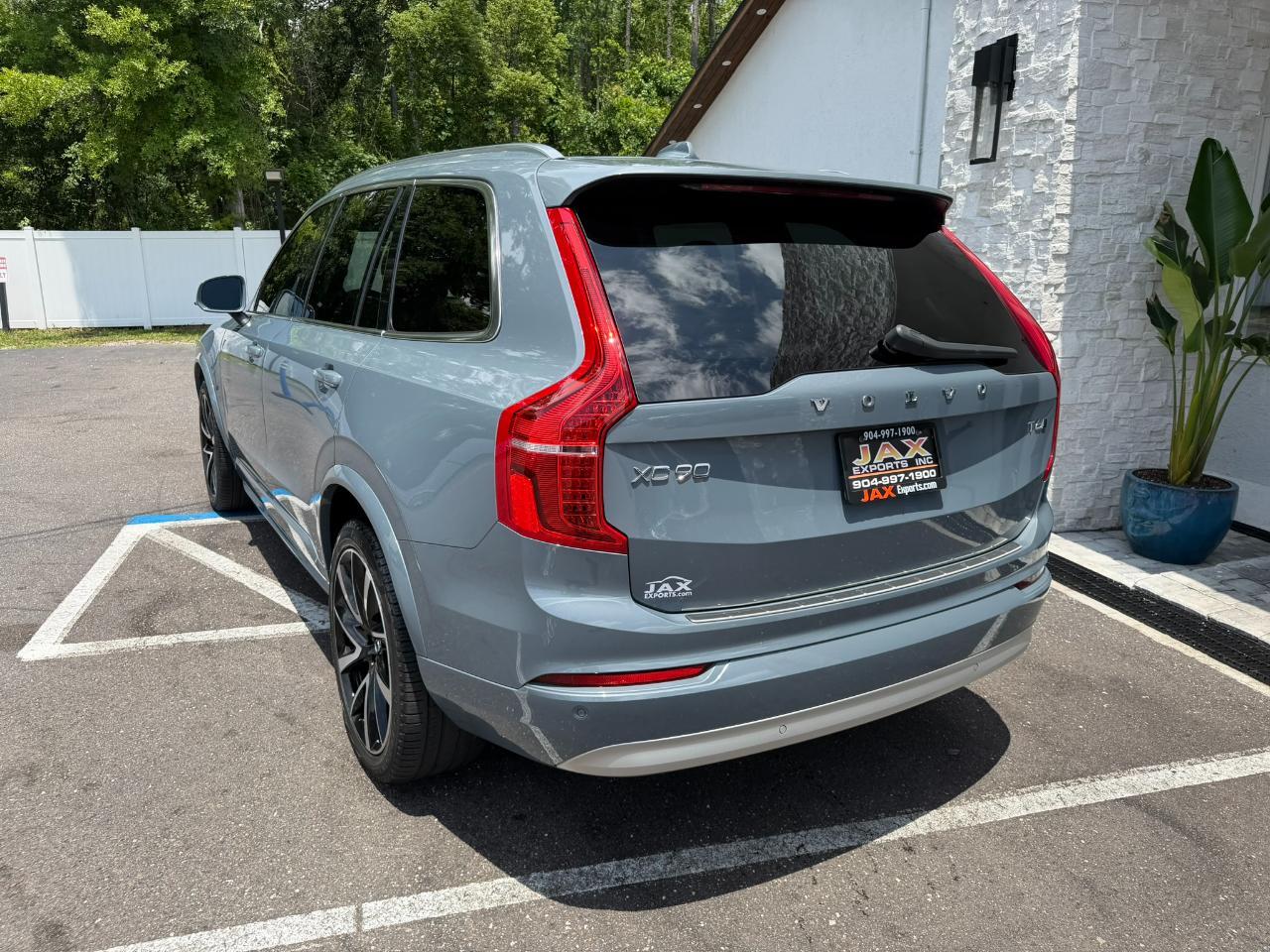 2022 Volvo XC90 T6 AWD Momentum 6P Jacksonville FL