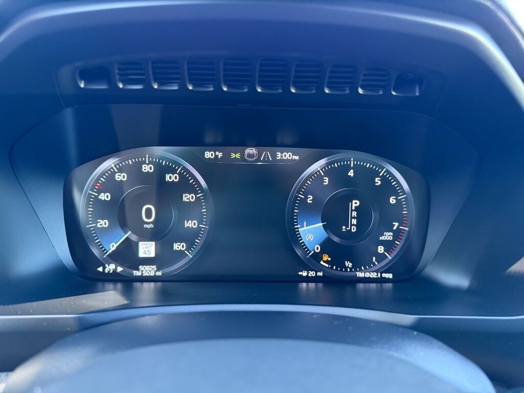 2022 Volvo XC90 T6 Inscription 7-Passenger