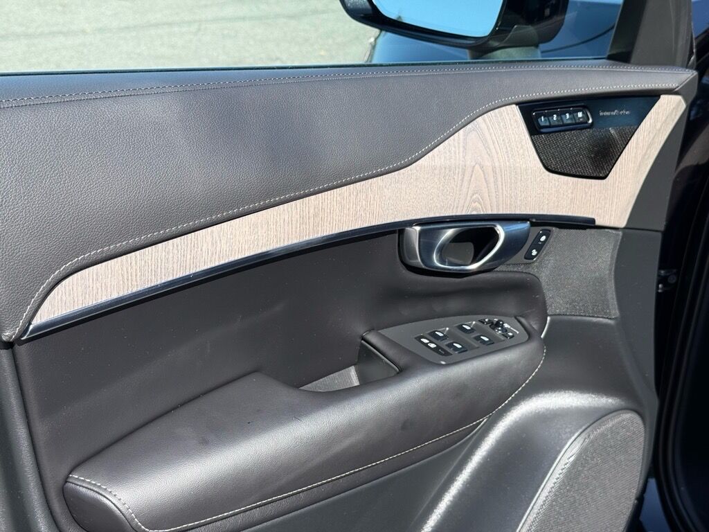 2022 Volvo XC90 T6 Inscription 7-Passenger