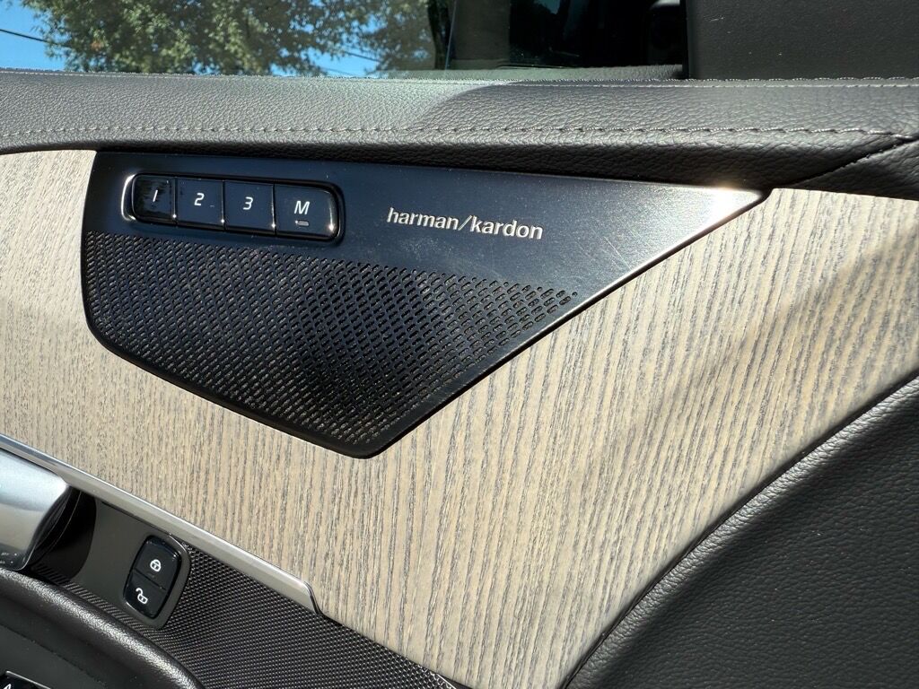 2022 Volvo XC90 T6 Inscription 7-Passenger