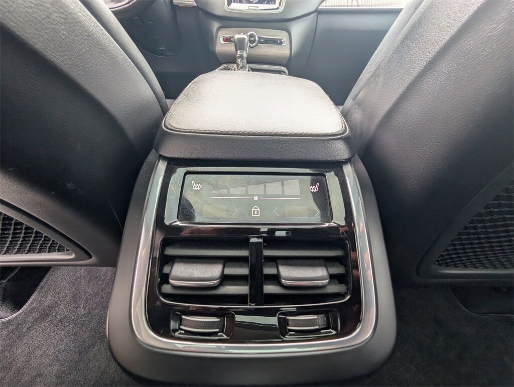 2022 Volvo XC90 T6 Inscription Hunt Valley MD