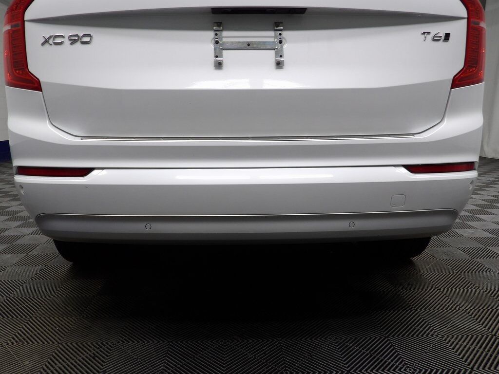 2022 Volvo XC90 T6 Momentum AWD Fond du Lac WI