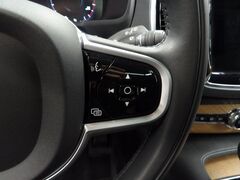 2022 Volvo XC90 T6 Momentum AWD Fond du Lac WI