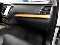 2022 Volvo XC90 T6 Momentum AWD Fond du Lac WI
