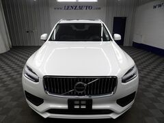 2022 Volvo XC90 T6 Momentum AWD Fond du Lac WI