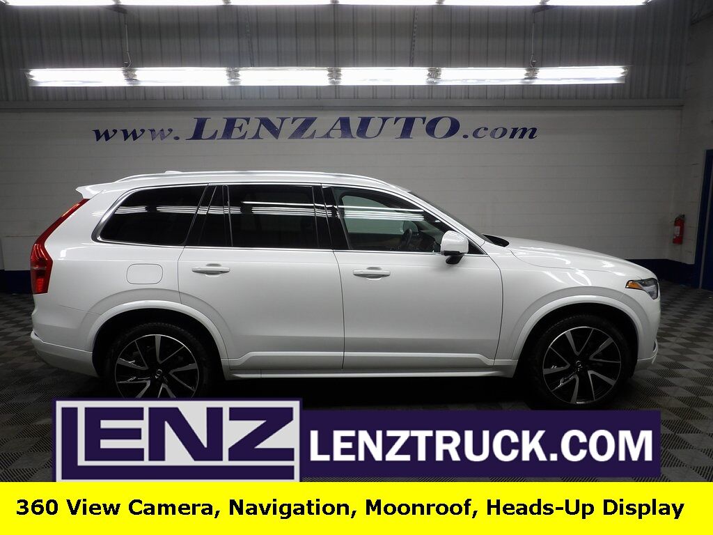 2022 Volvo XC90 T6 Momentum AWD