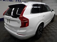 2022 Volvo XC90 T6 Momentum AWD Fond du Lac WI