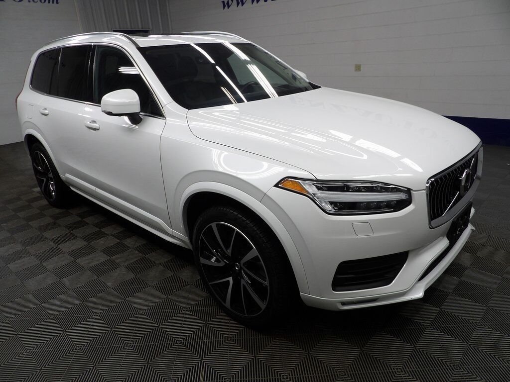 2022 Volvo XC90 T6 Momentum AWD Fond du Lac WI