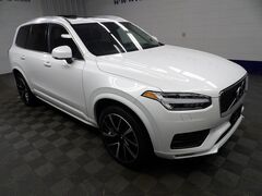 2022 Volvo XC90 T6 Momentum AWD Fond du Lac WI