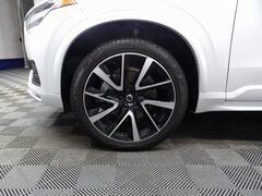 2022 Volvo XC90 T6 Momentum AWD Fond du Lac WI