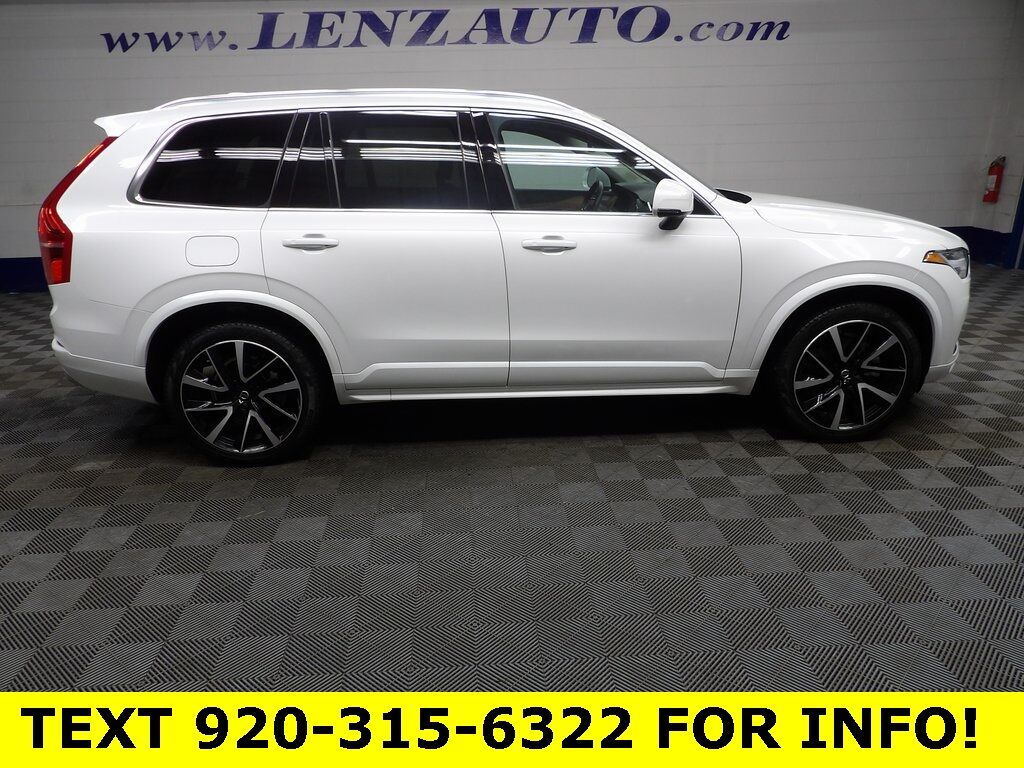 2022 Volvo XC90 T6 Momentum AWD Fond du Lac WI
