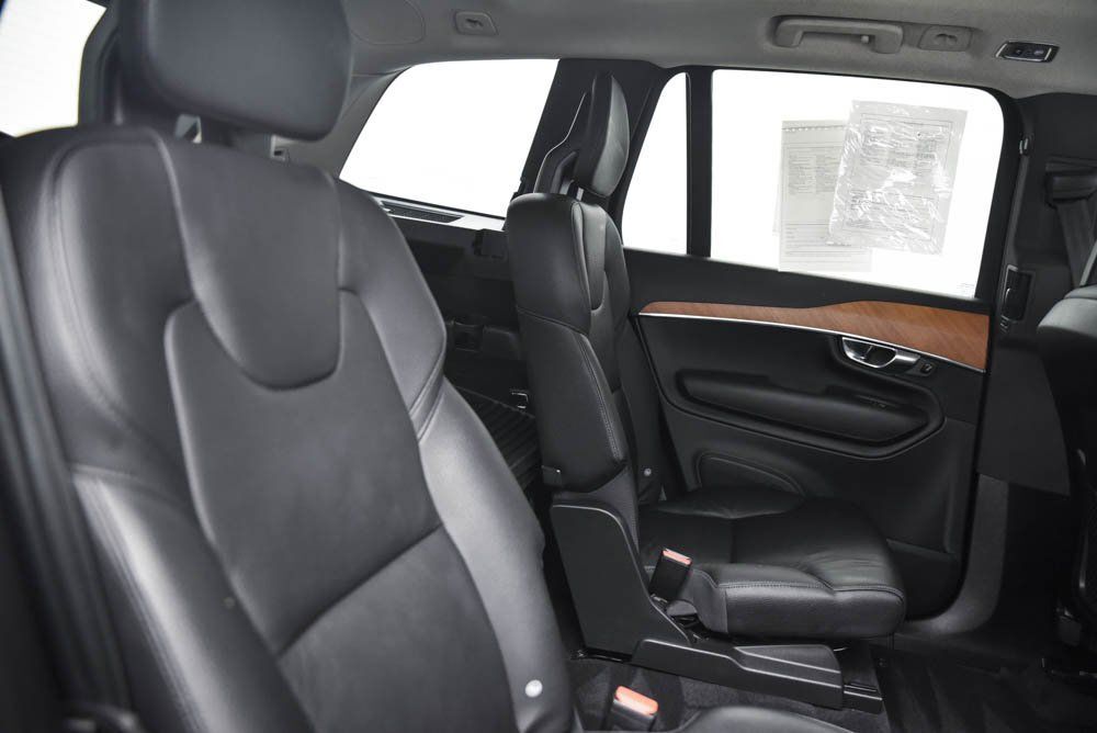 2022 Volvo XC90 T6 Momentum Akron OH