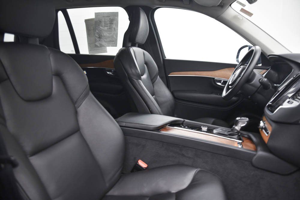 2022 Volvo XC90 T6 Momentum Akron OH