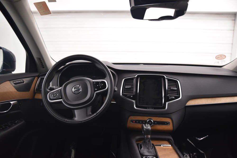 2022 Volvo XC90 T6 Momentum Akron OH