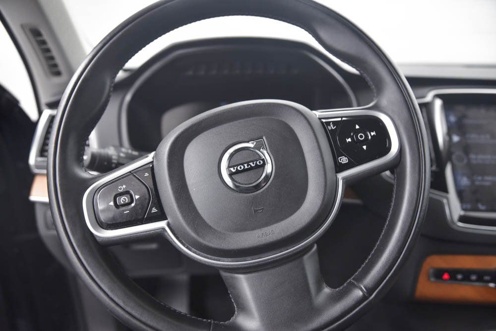 2022 Volvo XC90 T6 Momentum Akron OH