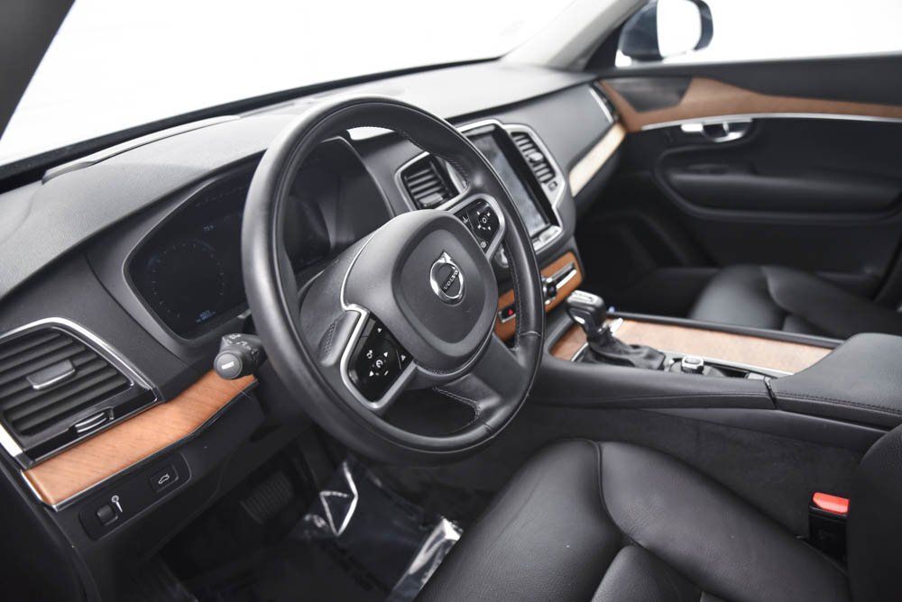 2022 Volvo XC90 T6 Momentum Akron OH