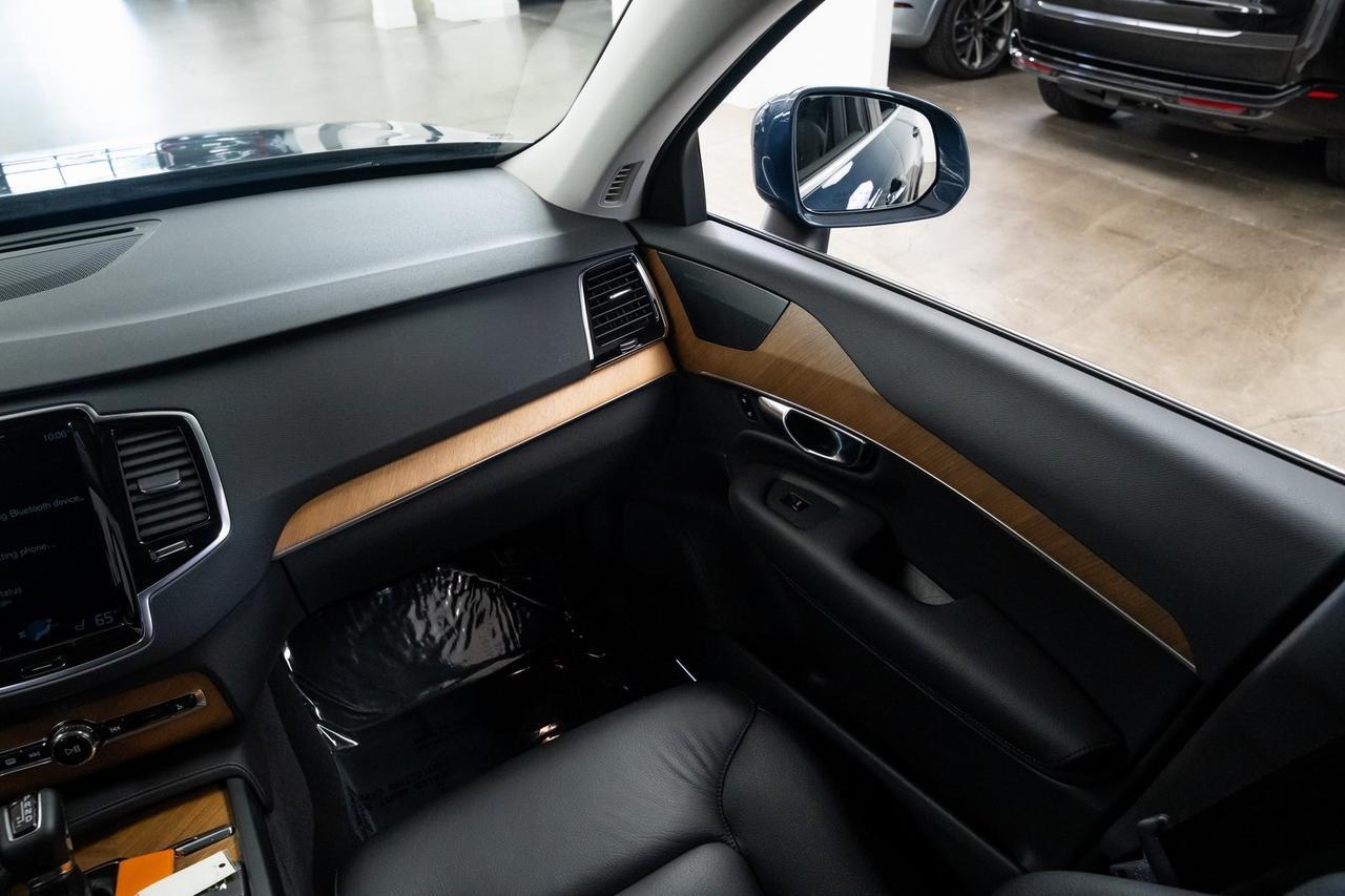 2022 Volvo XC90 T6 Momentum Heated Seats Advanced Package Portland OR