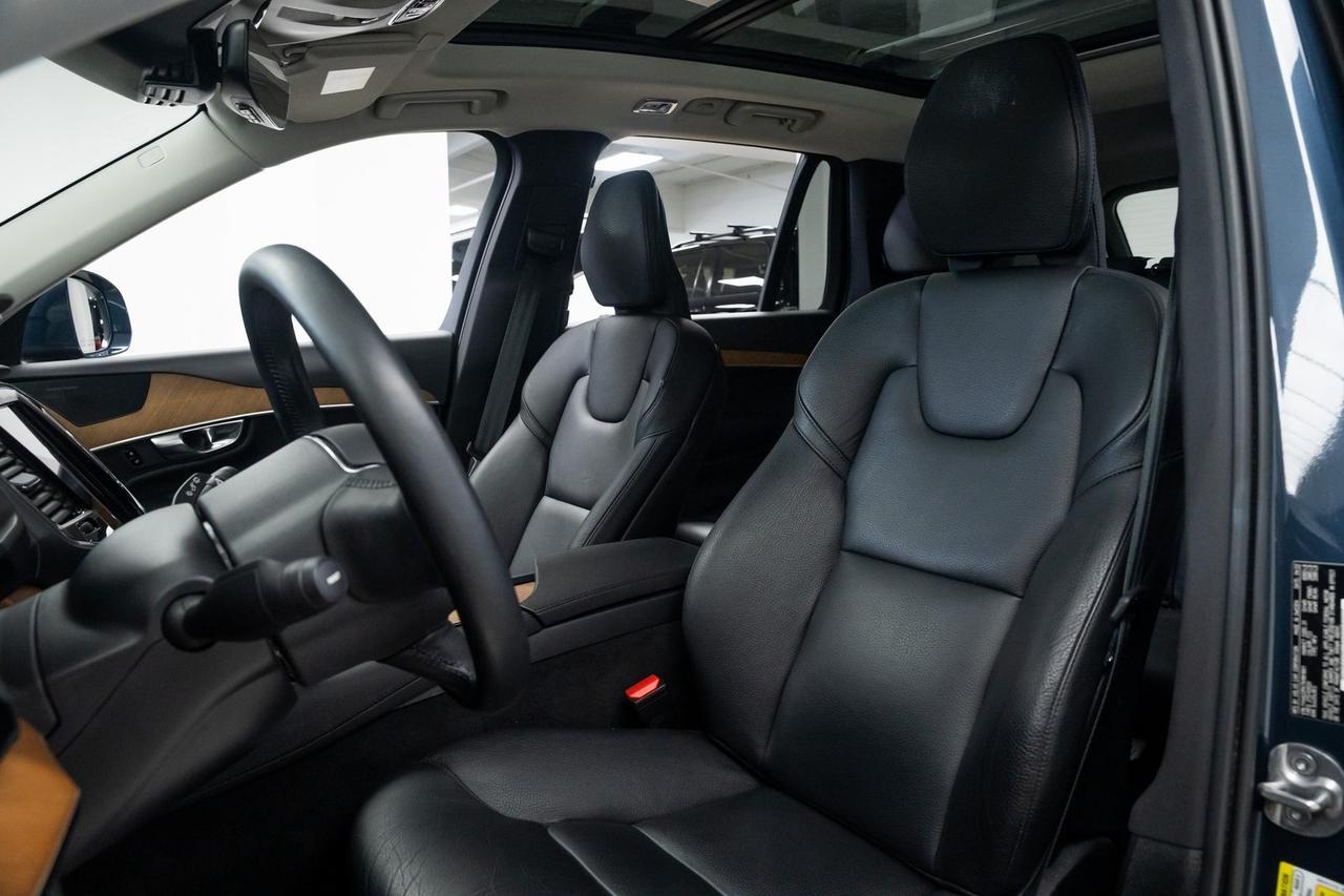 2022 Volvo XC90 T6 Momentum Heated Seats Advanced Package Portland OR