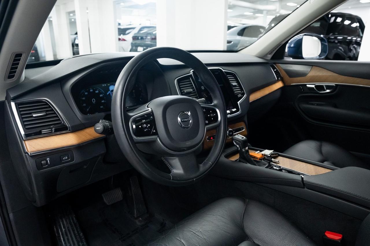 2022 Volvo XC90 T6 Momentum Heated Seats Advanced Package Portland OR