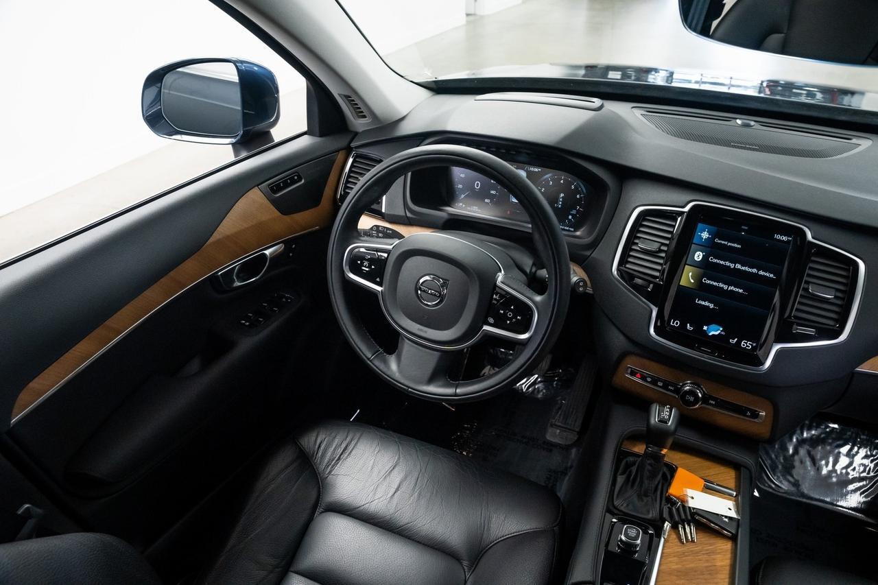 2022 Volvo XC90 T6 Momentum Heated Seats Advanced Package Portland OR