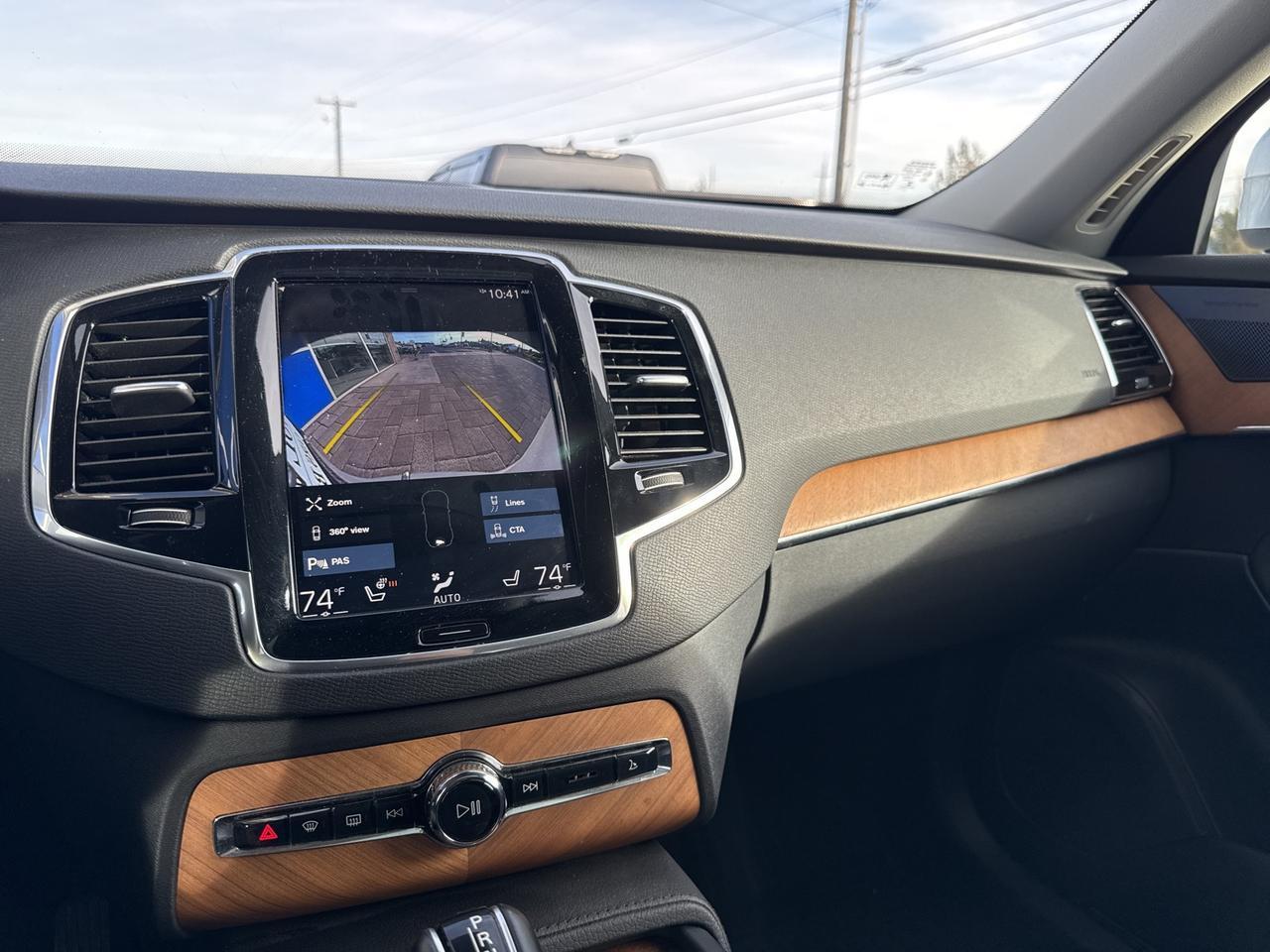 2022 Volvo XC90 T6 Momentum Bend OR