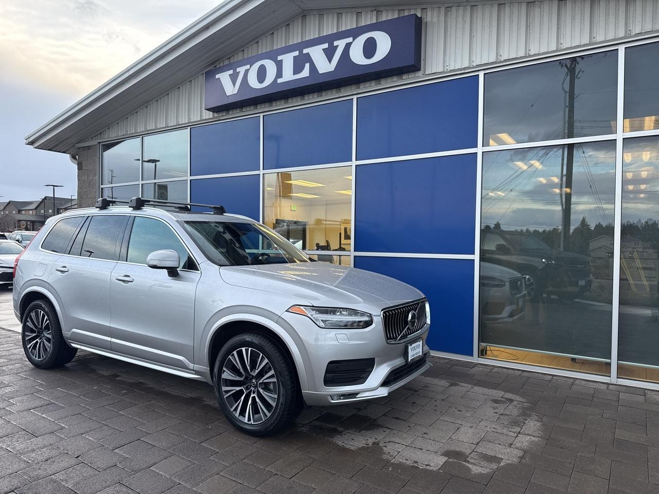 2022 Volvo XC90 T6 Momentum