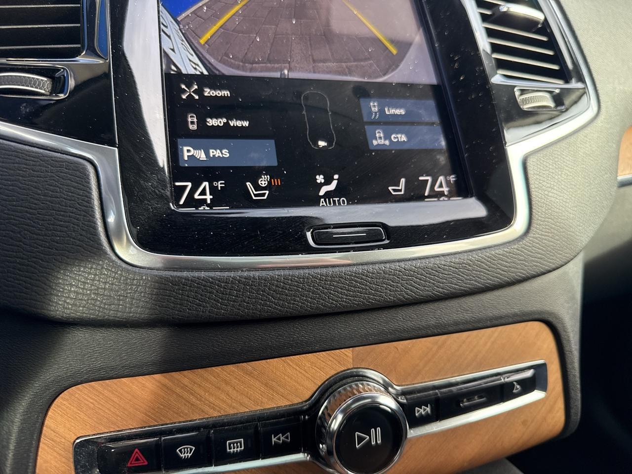 2022 Volvo XC90 T6 Momentum Bend OR