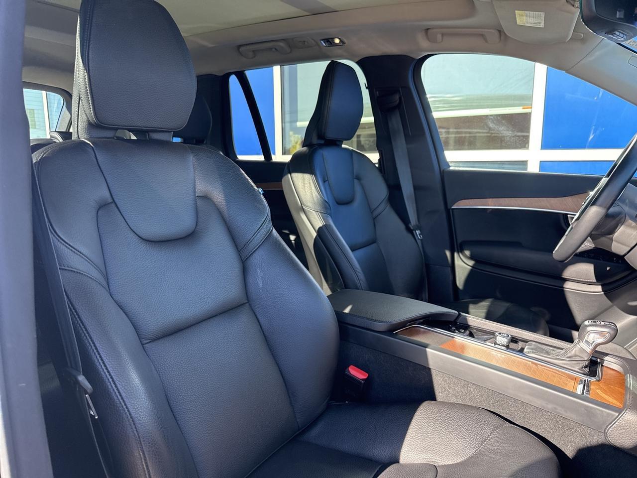 2022 Volvo XC90 T6 Momentum Bend OR