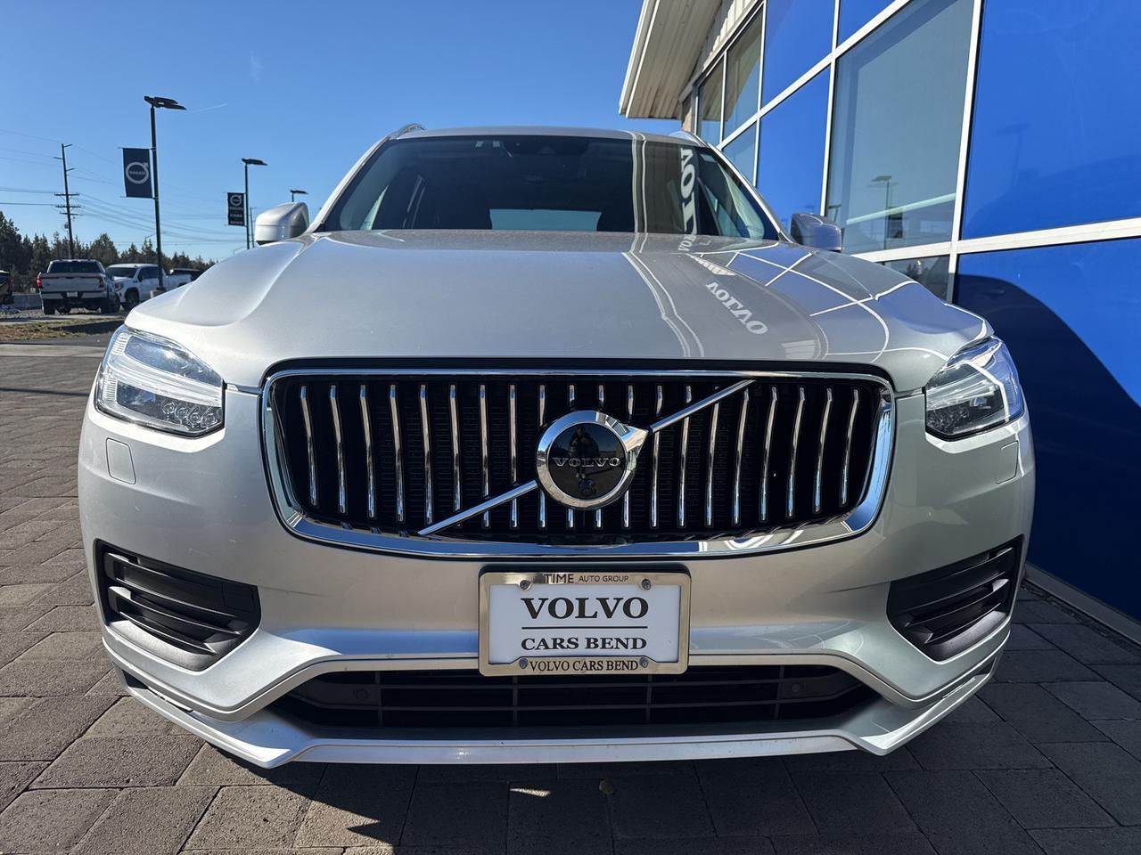 2022 Volvo XC90 T6 Momentum Bend OR