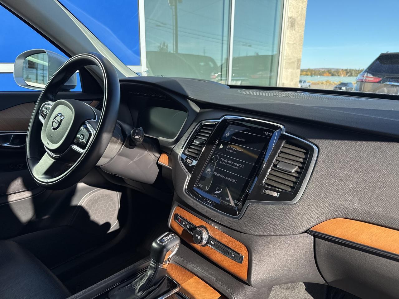 2022 Volvo XC90 T6 Momentum Bend OR