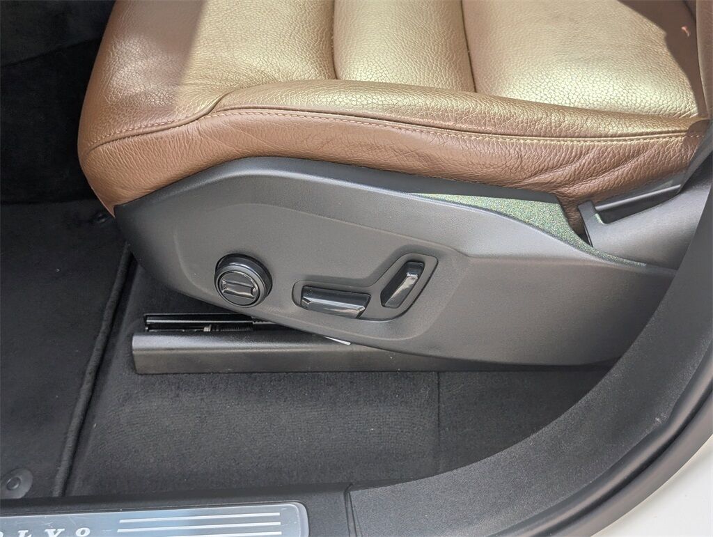 2022 Volvo XC90 T6 Momentum Cockeysville MD