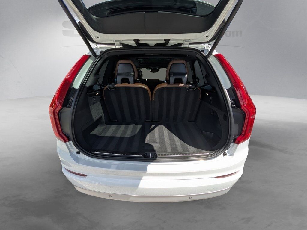 2022 Volvo XC90 T6 Momentum Hunt Valley MD