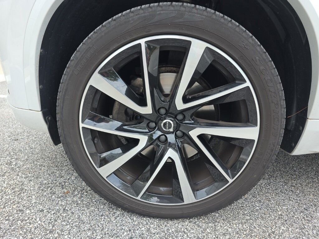 2022 Volvo XC90 T6 Momentum Hunt Valley MD