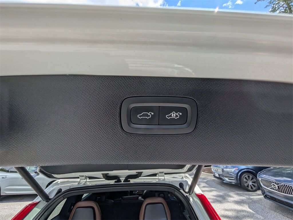 2022 Volvo XC90 T6 Momentum Hunt Valley MD