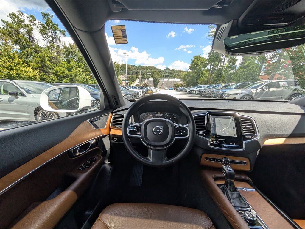 2022 Volvo XC90 T6 Momentum Hunt Valley MD