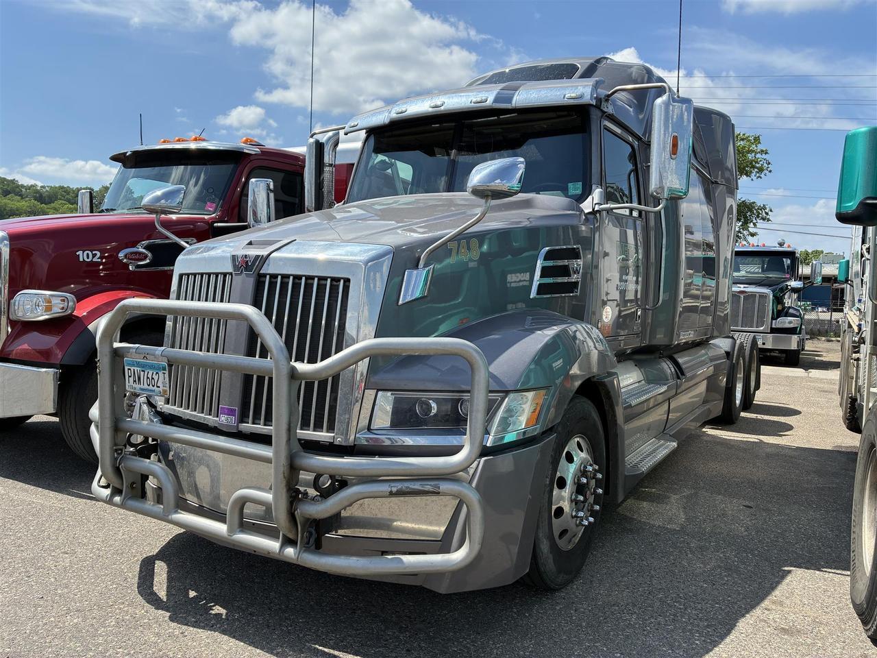 2022 Western Star 5700XE Sleeper