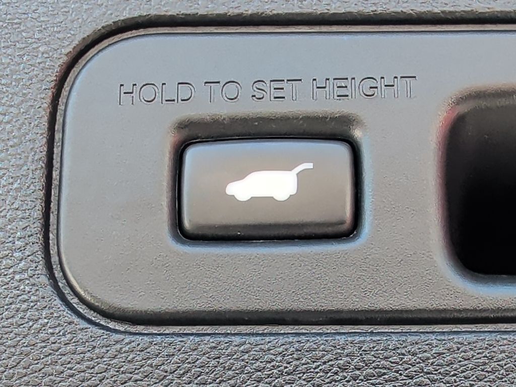 2023 Acura MDX Advance Worcester MA