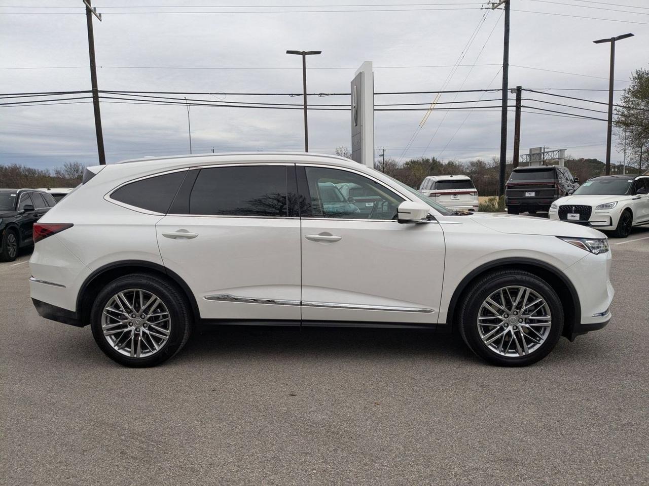 2023 Acura MDX w/Advance Package
