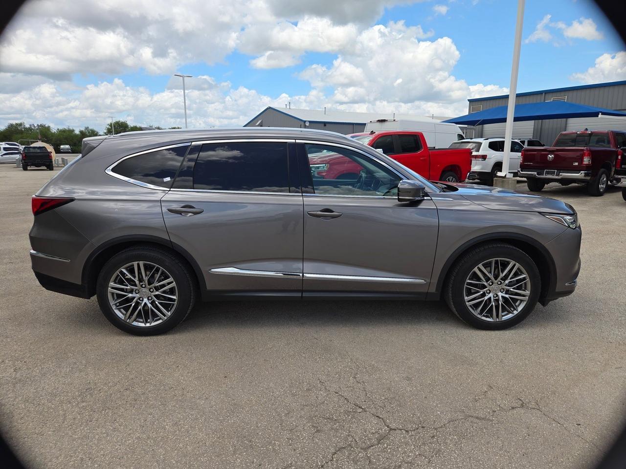 2023 Acura MDX w/Advance Package