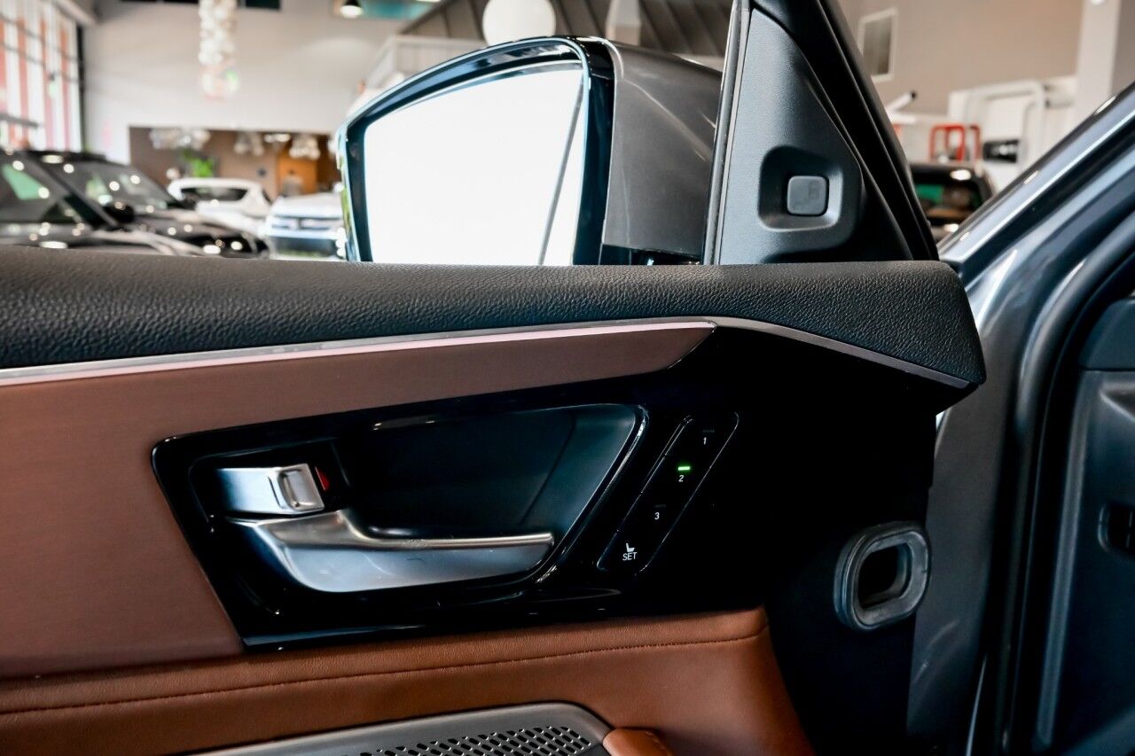 2023 Acura MDX SH-AWD Technology photo 17